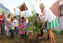 FADEMUR pide un sistema educativo que combata el despoblamiento