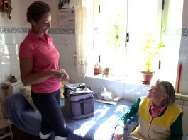 Las personas cuidadoras, cada vez más necesarias en Asturias