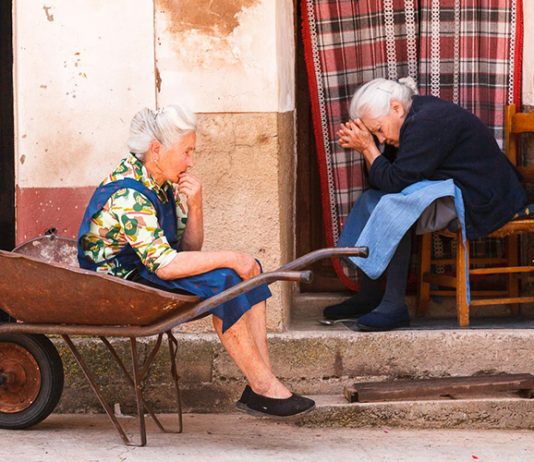 FADEMUR reivindica los diez derechos de la población mayor rural