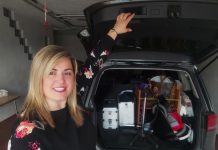 Susana, la peluquera rural que va de casa en casa