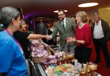 El presidente reafirma su compromiso para elaborar el Estatuto de la Mujer Rural y anuncia beneficios para las emprendedoras en el plan Incorpórate al Agro