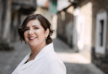 La maestra Paula Menéndez, de Corias, elegida Mujer Rural 2025 de Cangas del Narcea
