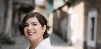 La maestra Paula Menéndez, de Corias, elegida Mujer Rural 2025 de Cangas del Narcea