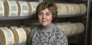 Moni Suárez de Quesería La Desña: “En Onís hay mucha tradición quesera y aunque es un producto muy sacrificado, es rentable”