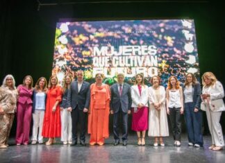 Luis Planas: «Las agricultoras son esenciales para garantizar la seguridad alimentaria y el futuro del sector»